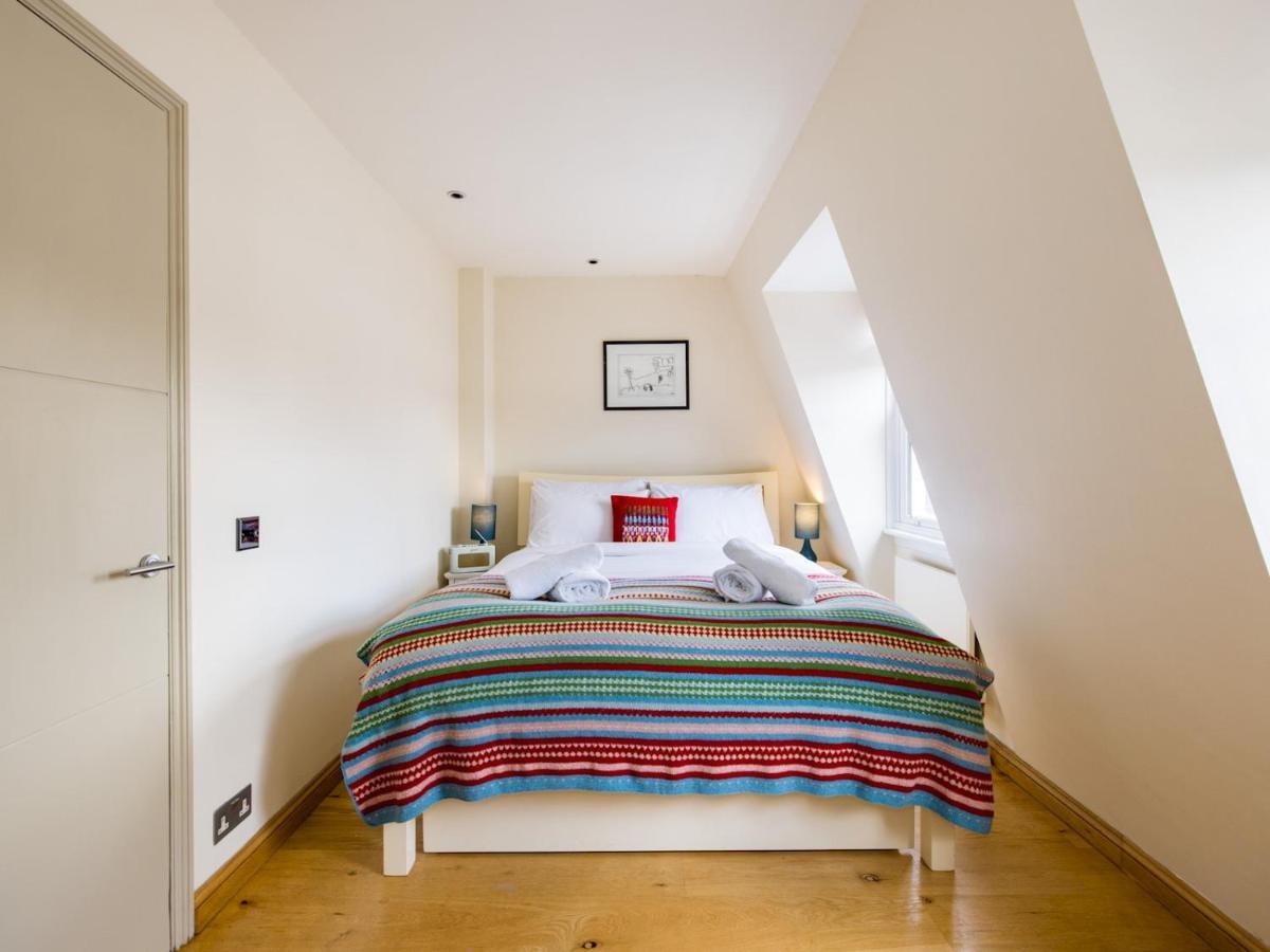 Cosy And Light Flat With A Roof Terrace In Chelsea Apartamento *